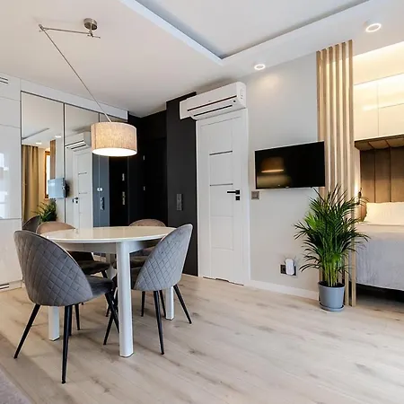 Apartment Wola, Wi-Fi, Smart Lock, Air Condition Warsaw Exterior photo