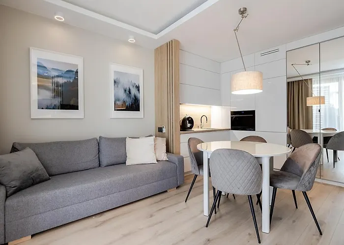 Apartment Wola, Wi-Fi, Smart Lock, Air Condition