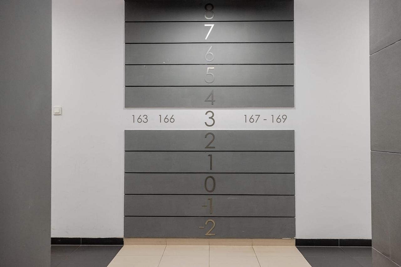 Apartment Wola, Wi-fi, Smart Lock, Air Condition Warsaw